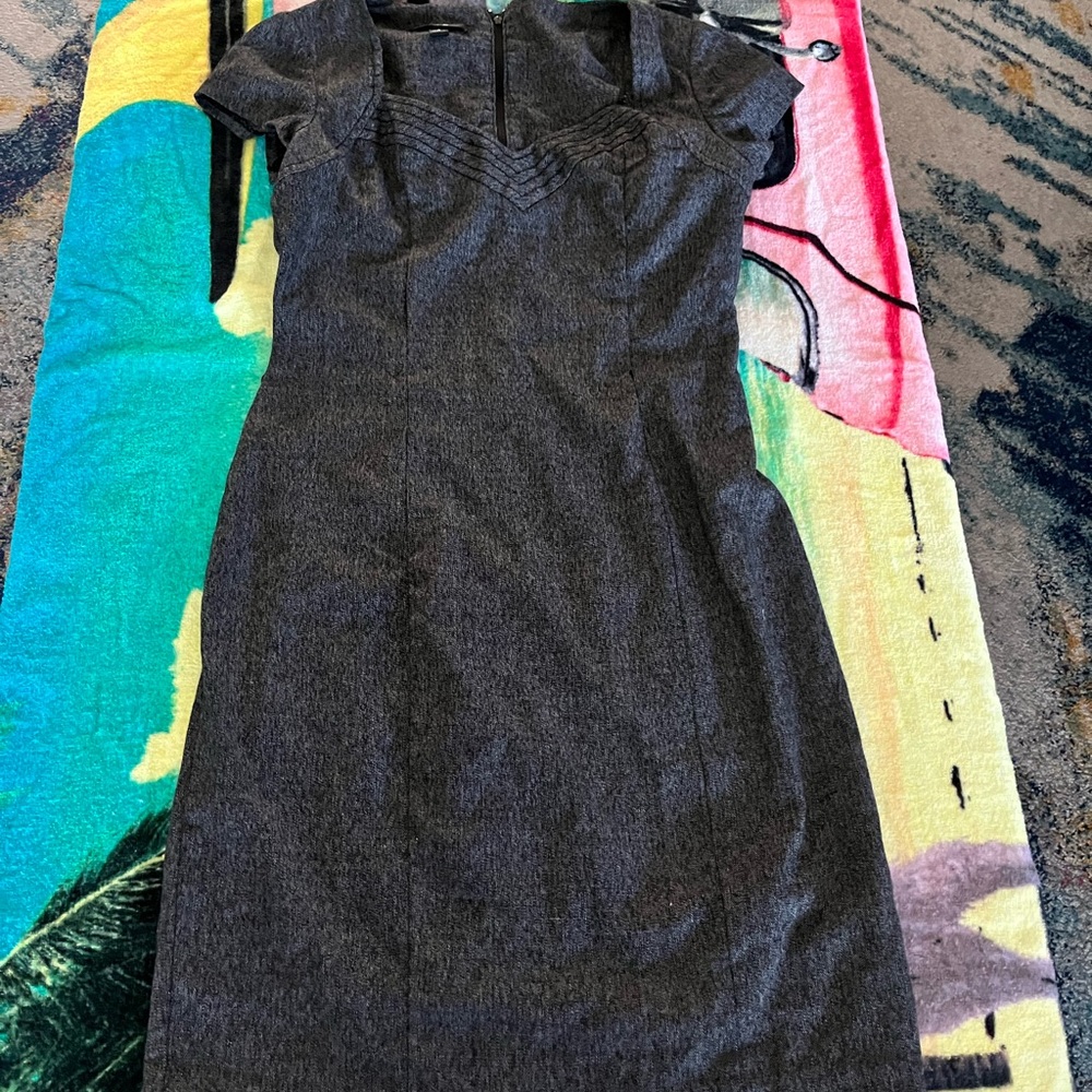 BCX Short Sleeve Mini Dress, Zipper Back. In Great Condition.